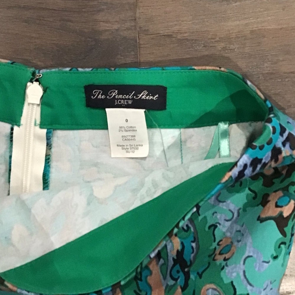 J. Crew Factory Printed Cotton Sateen Pencil Skirt, Size 0 - Picture 3 of 3